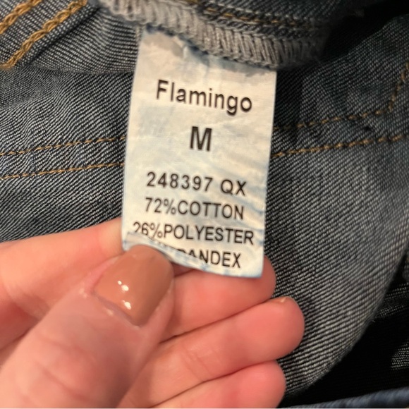 🌺FLAMINGO DARK WASH HIGH RISE WIDE LEG DENIM JEANS SIZE MEDIUM🌺 - Picture 8 of 8